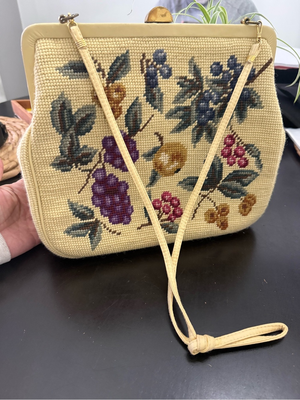 Vintage Needlepoint Floral Handbag in Cream